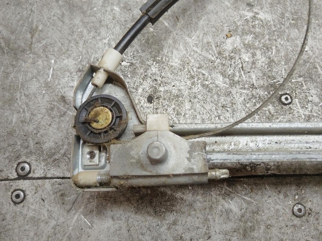 Стеклоподъемник электрический передний правый V9L4AJ Audi 80 купить с доставкой