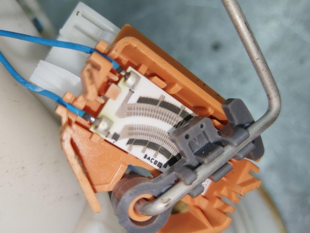 Колба в бак ESKQRG Kia Sorento undefined