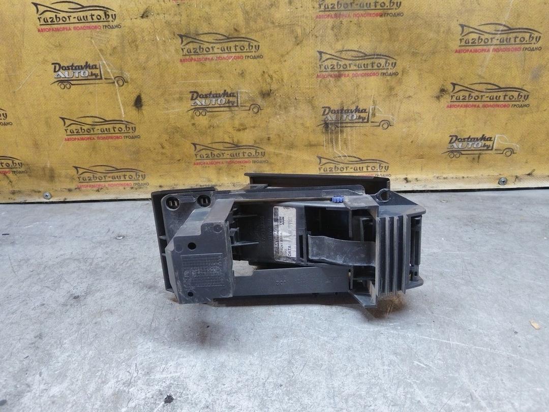 Пепельница LR7GT5 Seat Alhambra купить на авторазборке