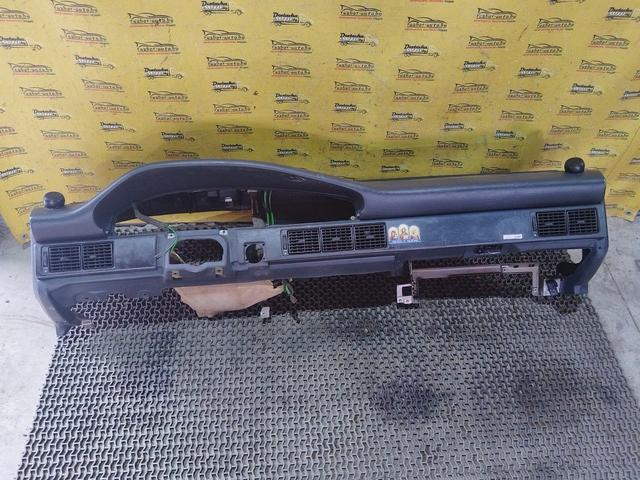 Панель передняя салона (торпедо) G3CYK4 Audi 100