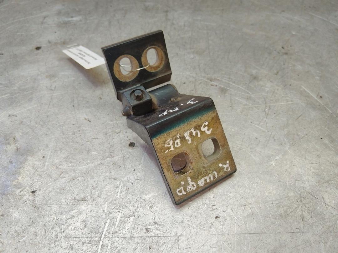 Петля двери задней правой 6J42M6 Renault Safrane - Фото 1