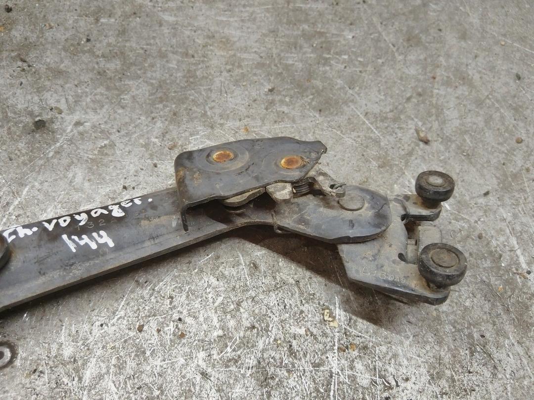 Ролик двери сдвижной WNPK4V Chrysler Voyager купить в магазине запчастей бу