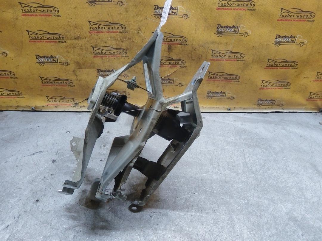 Узел педальный (блок педалей) SDE82E Opel Astra купить в магазине запчастей бу