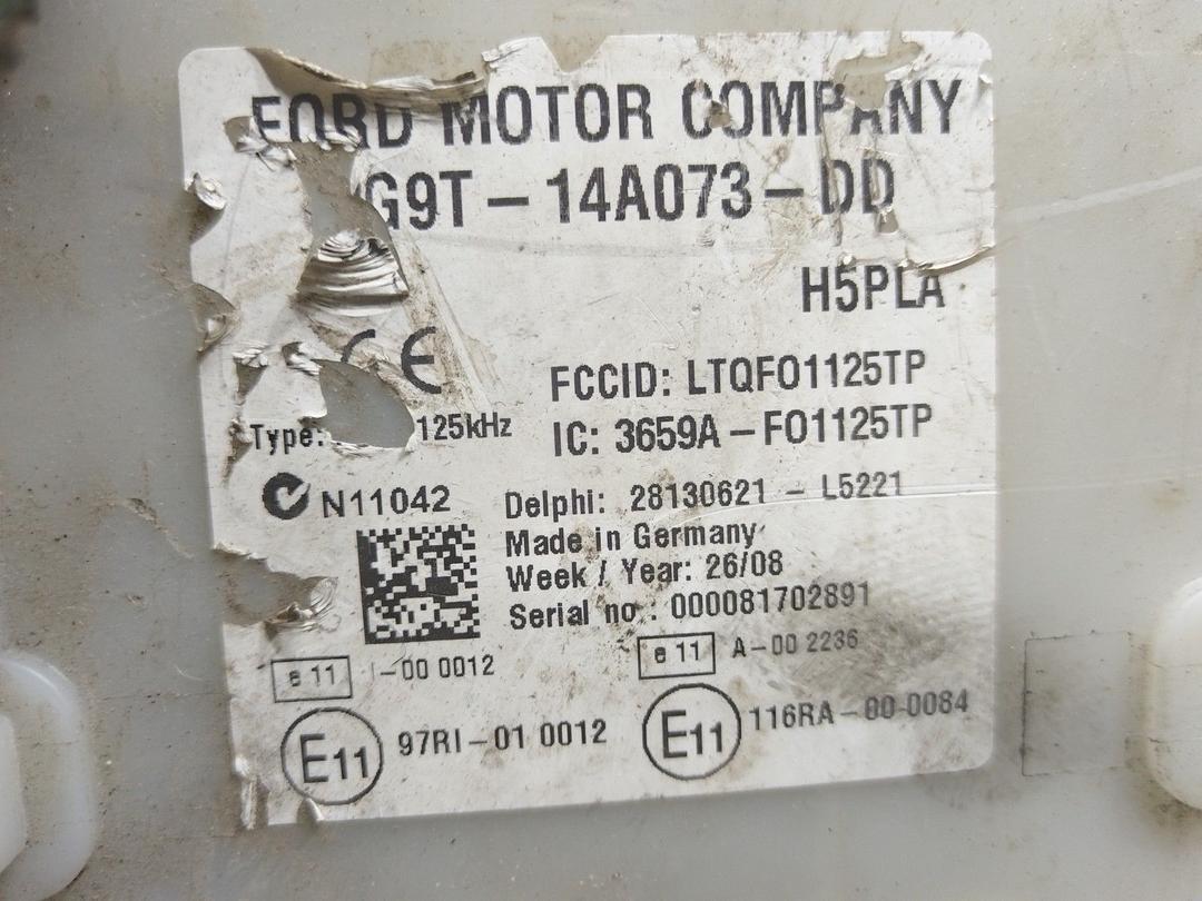 Блок предохранителей YN9Q1F Ford Mondeo купить в магазине запчастей бу