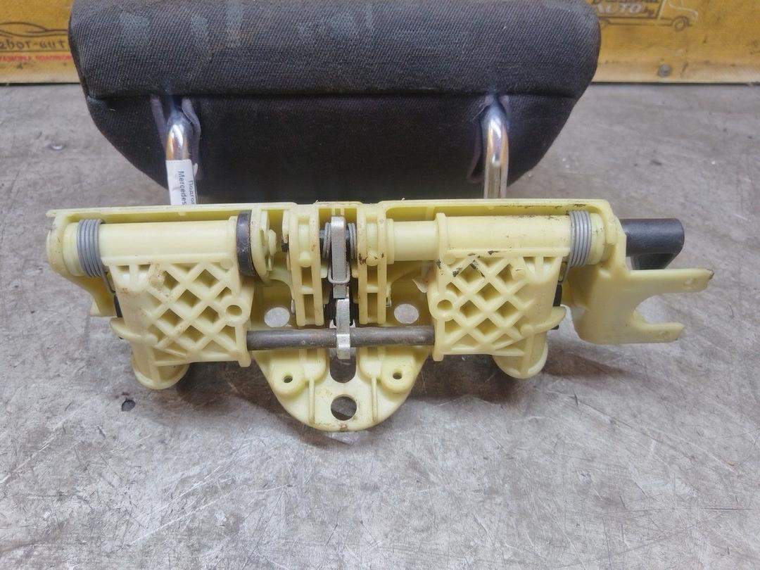 Подголовник 9UB42T Mercedes C W202 купить с доставкой. Огромный выбор запчастей и марок авто. У нас есть практически все.