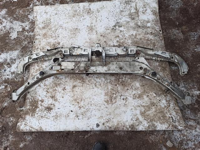 Передняя панель крепления облицовки (телевизор) E9D772 Ford Focus - Фото 1