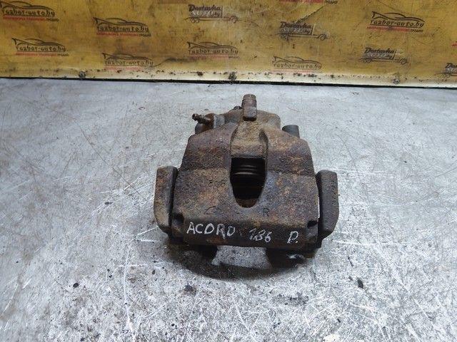 Суппорт передний правый PFQJ93 Honda Accord