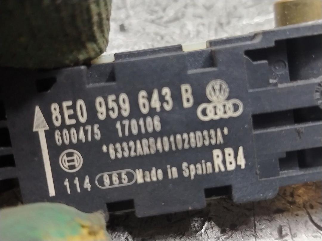 Датчик удара 0KU252 Audi A4 - Фото 4