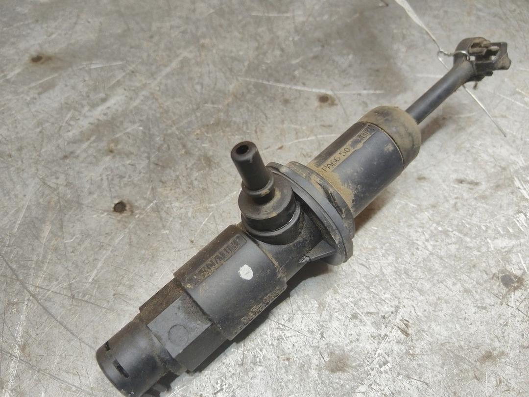 Цилиндр сцепления главный 0APYHK Renault Scenic RX4 - Фото 2