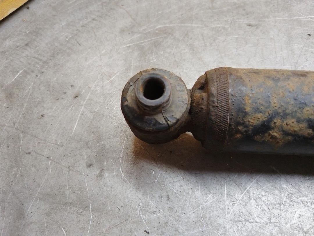 Амортизатор задний правый JC3R3V Peugeot 406 - Фото 2