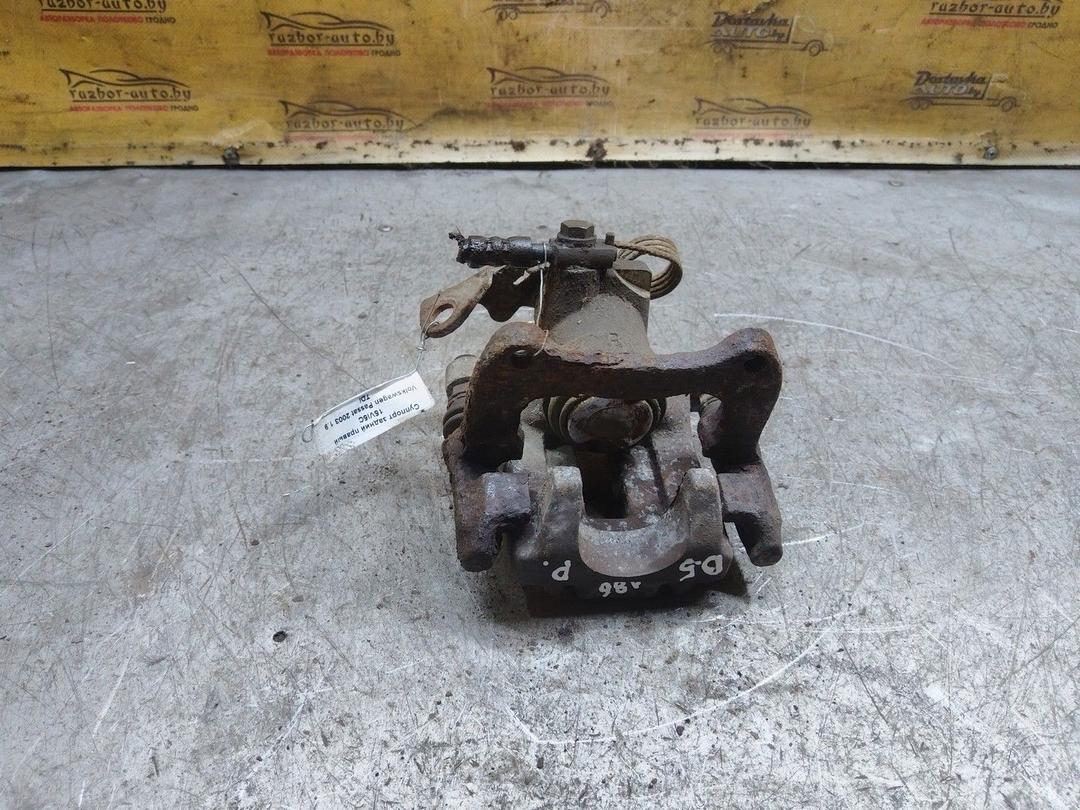 Суппорт задний правый 15VI5C Volkswagen Passat - Фото 4