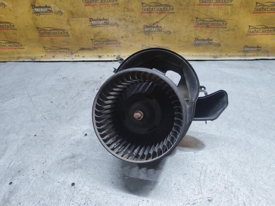 Моторчик печки 50U061 Volvo S60 купить с доставкой