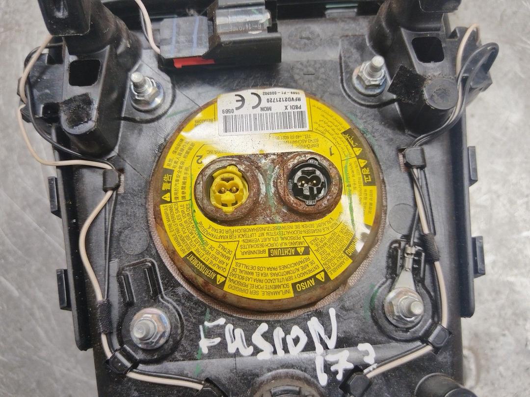 Подушка безопасности водителя 6U1ZJC Ford Fusion - Фото 5