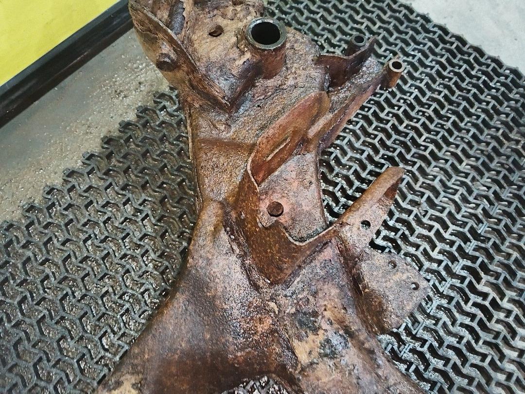 Балка подвески задняя C09DU7 Kia Sorento undefined