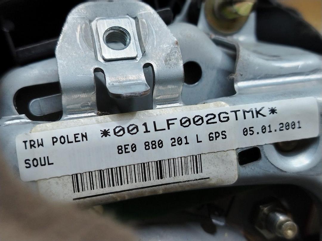 Подушка безопасности водителя CEL6JW Audi A4 - Фото 4