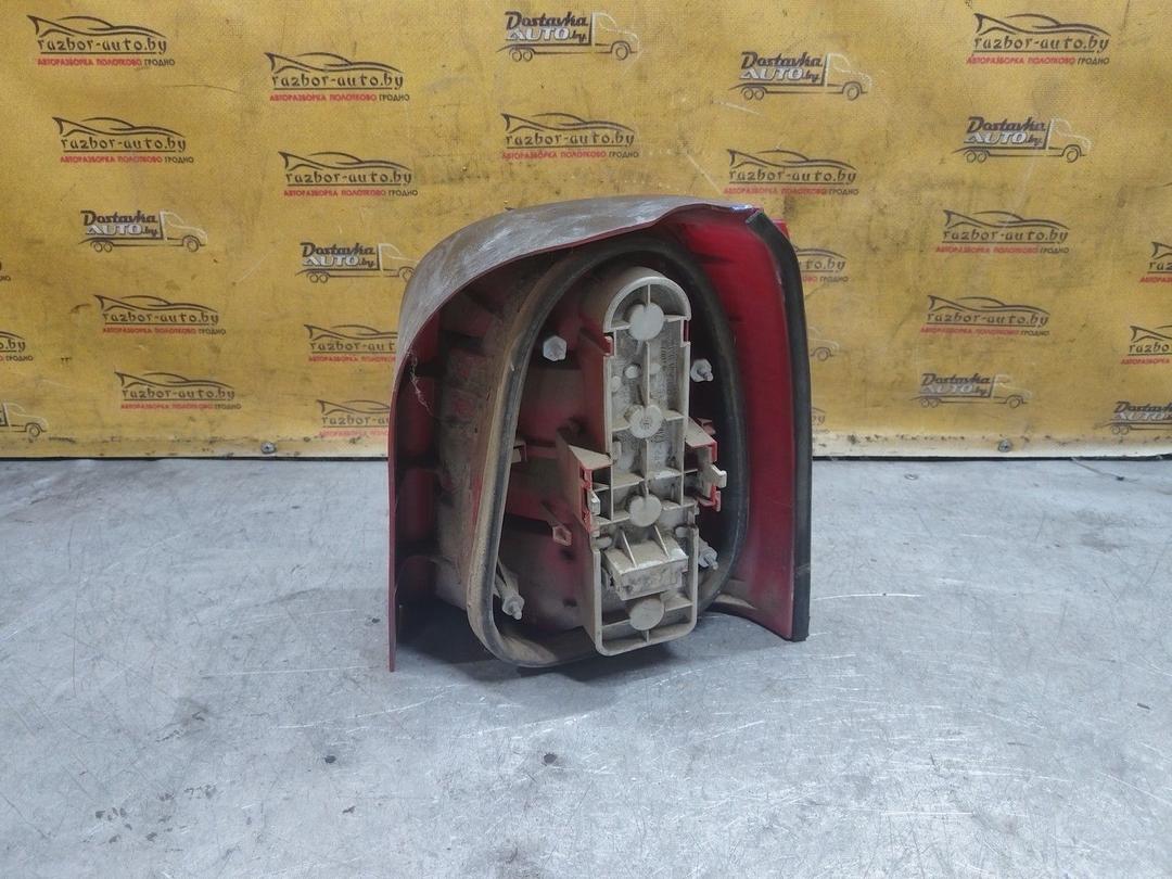 Фонарь задний левый VPU1WG Audi A4 купить в магазине запчастей бу