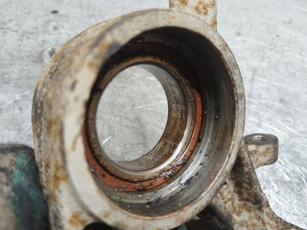 Кронштейн полуоси D2Z4PR Honda FR-V - Фото 3