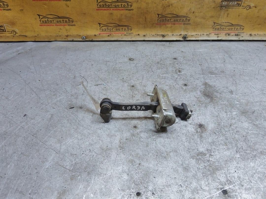 Ограничитель открывания двери передней 9U96HG Opel Corsa