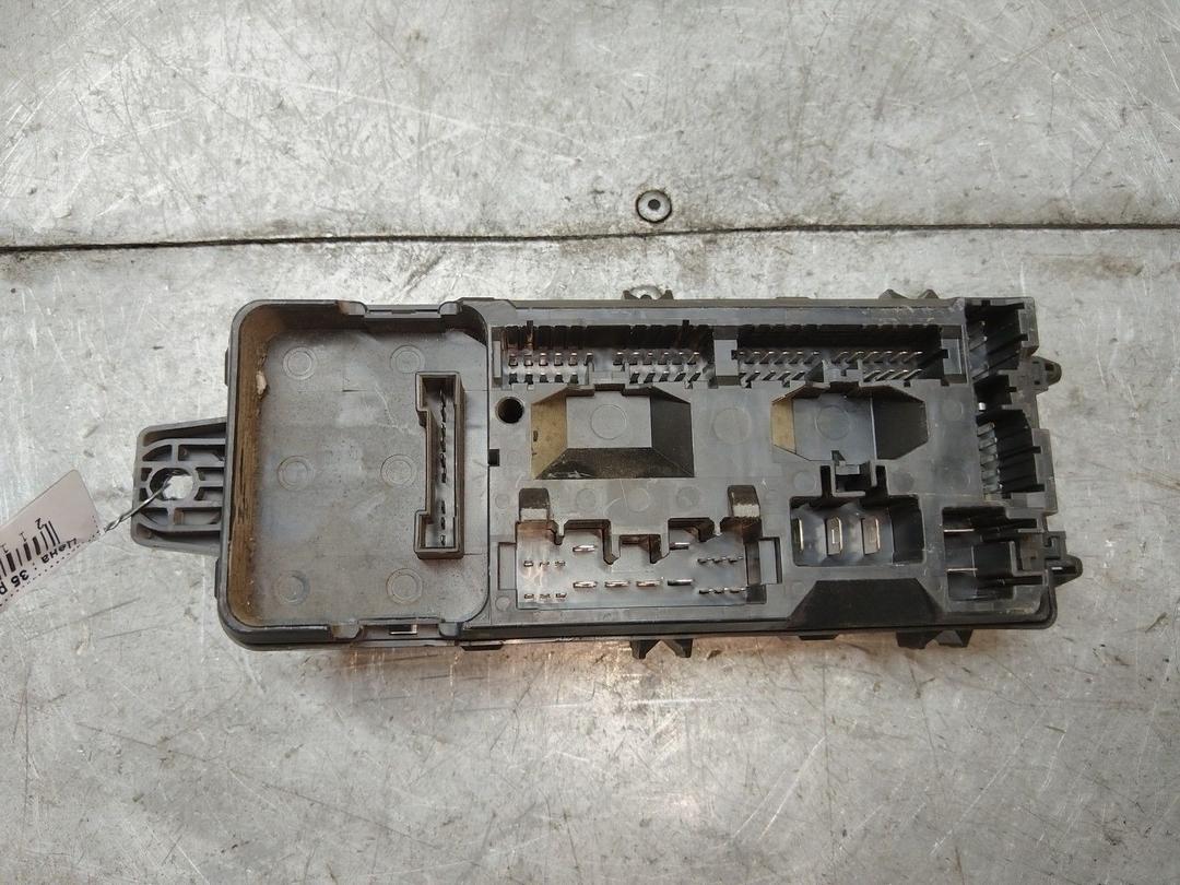 Блок предохранителей MXKNUF Volvo V40 купить