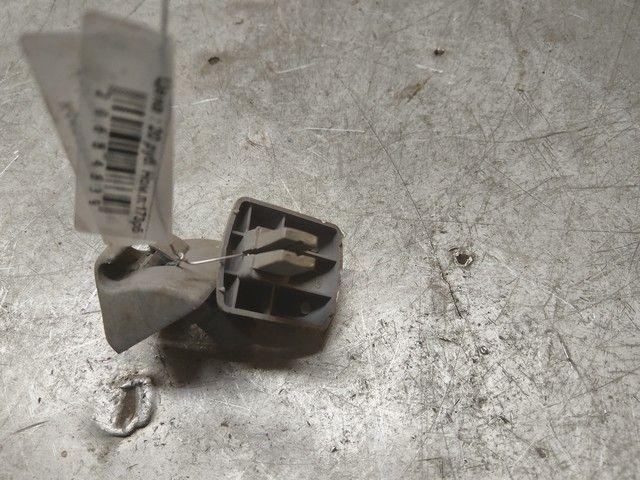 Крепление (крючок) солнцезащитного козырька 80H663 Ford Mondeo купить с доставкой