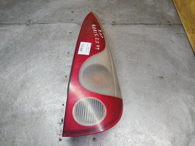 Фонарь задний правый 64C97J Toyota Yaris Verso