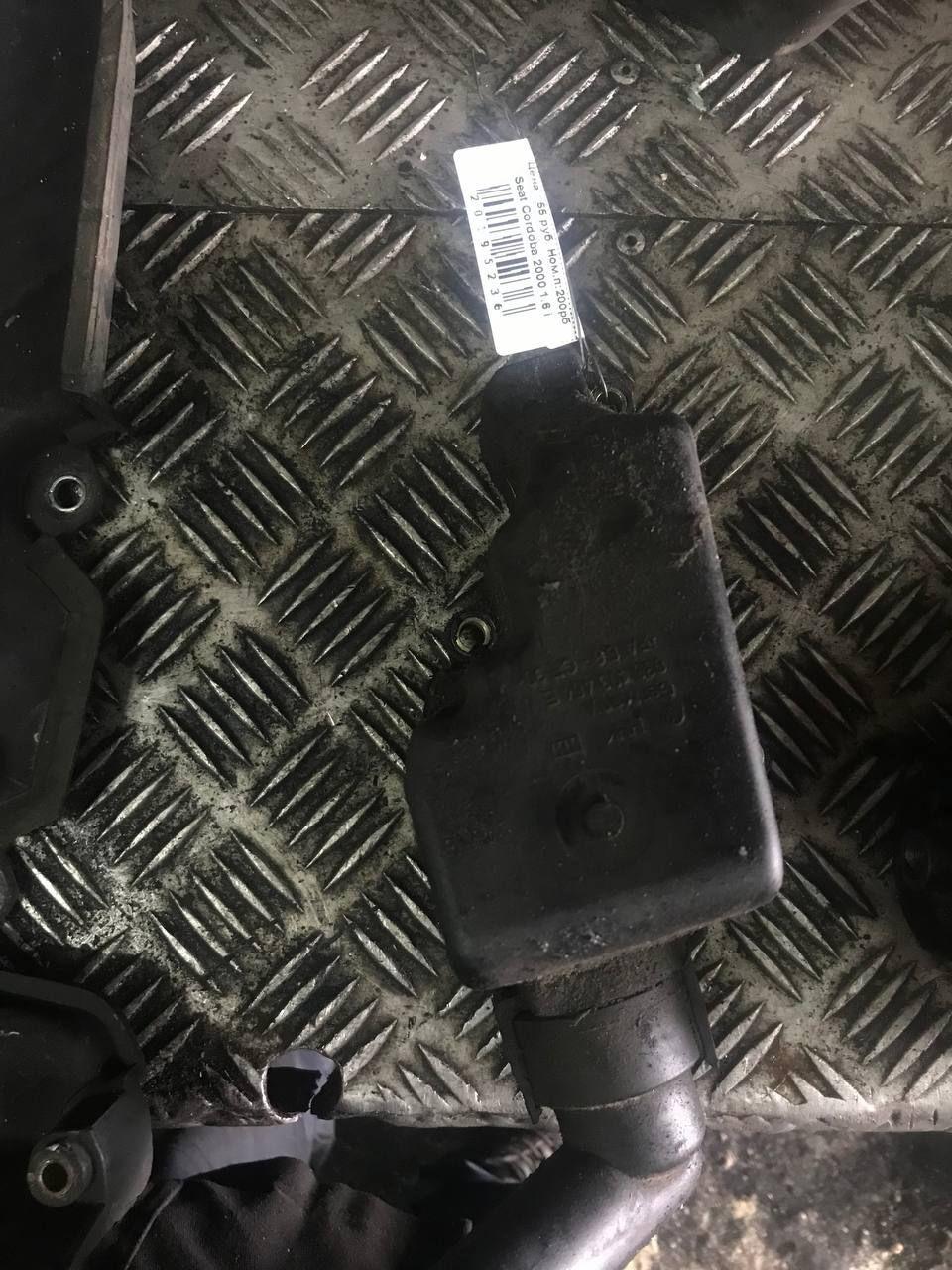 Маслоотделитель (сапун) WUBXY5 Seat Cordoba