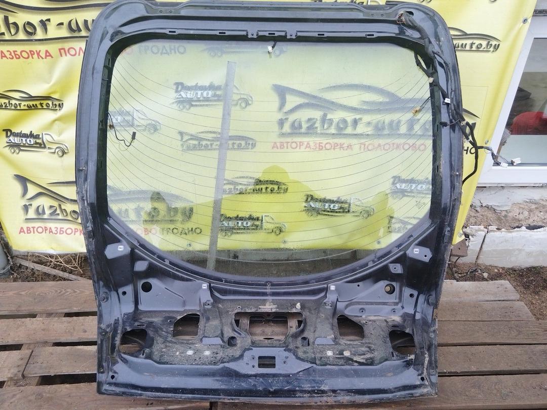 Крышка багажника (дверь 3-5) JB2V8R Mitsubishi Carisma undefined