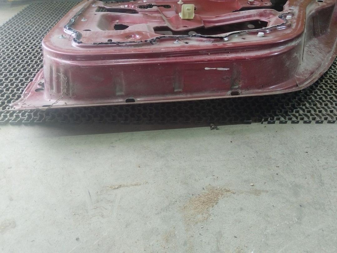 Дверь задняя правая PIY9YP Renault Megane undefined