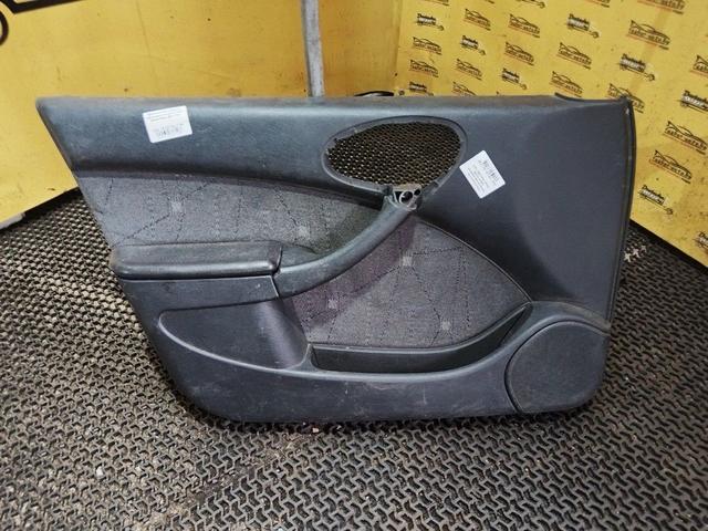 Обшивка двери передней левой (дверная карта) 7UFIIC Citroen Xsara