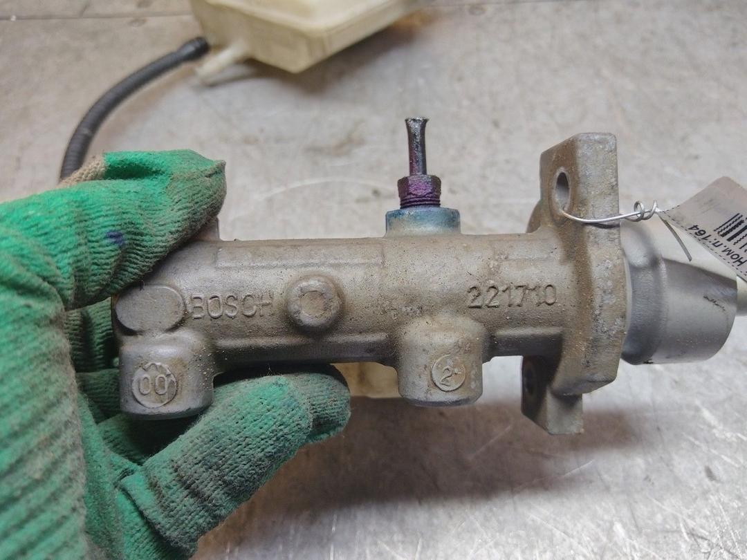 Цилиндр тормозной главный Z9QP8G Citroen Xsara Picasso - Фото 4