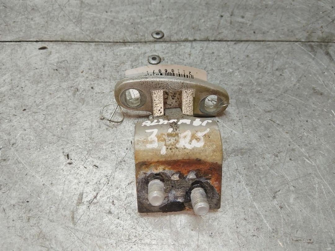 Петля крышки багажника D9347F Seat Alhambra