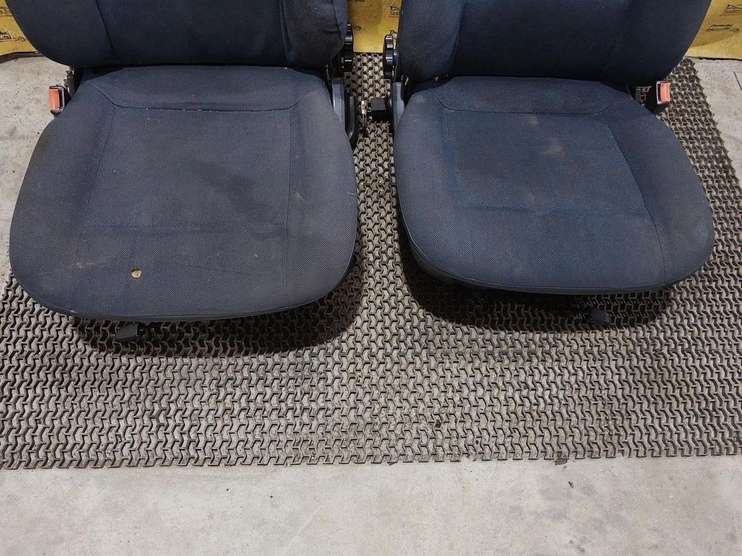 Сиденье переднее A4S1X5 Audi 100 купить с доставкой