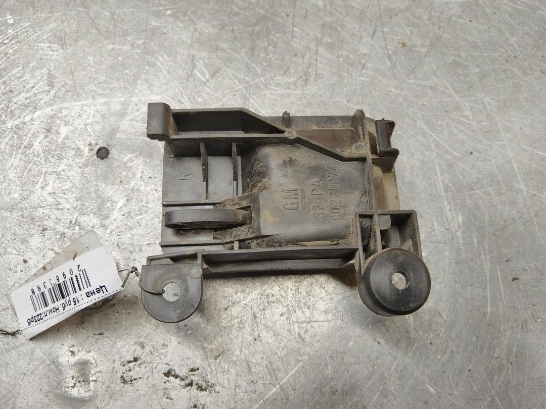 Ручка внутренняя задняя правая 92OVUX Opel Vectra купить