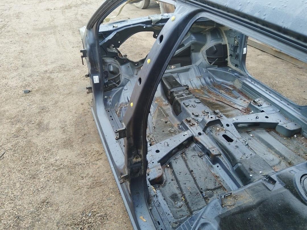 Стойка кузовная центральная левая 6SAR5N Opel Astra купить в магазине запчастей бу