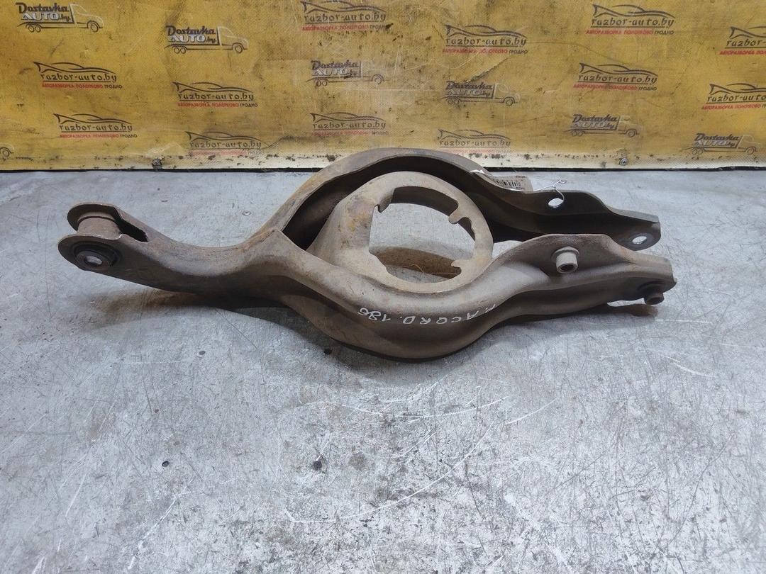 Рычаг задний правый L9YHT2 Honda Accord - Фото 1