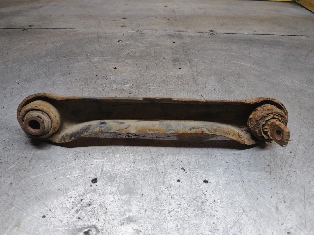 Рычаг задний левый K5D27S Mitsubishi Carisma - Фото 2