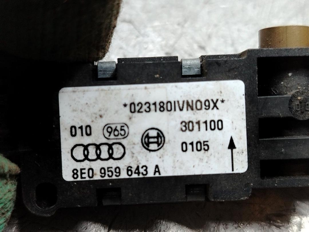 Датчик удара XWJVIB Audi A4 - Фото 4