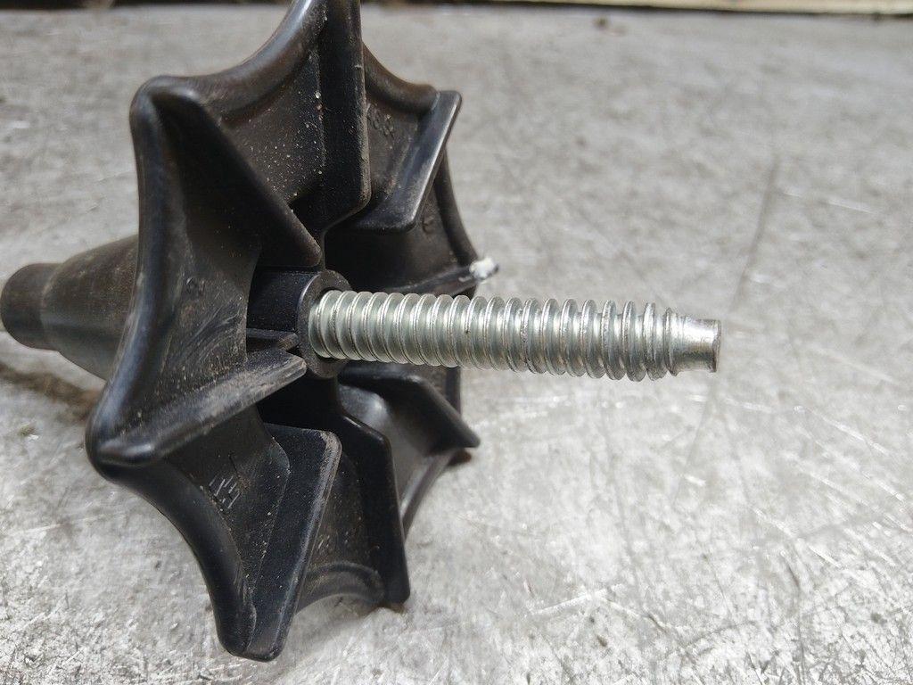 Крепление запаски 01KQR2 Opel Corsa - Фото 4