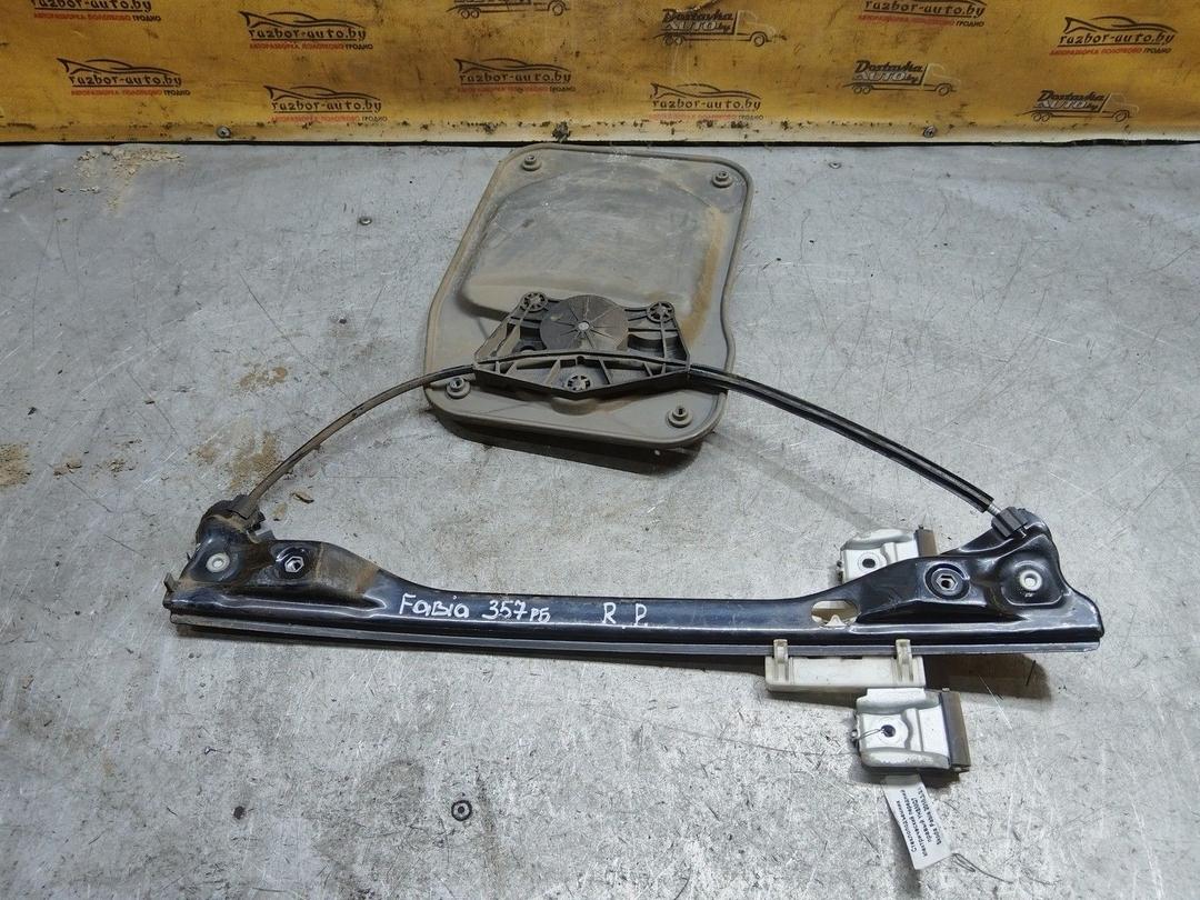 Стеклоподъемник электрический передний правый YHSMQ7 Skoda Fabia купить на авторазборке