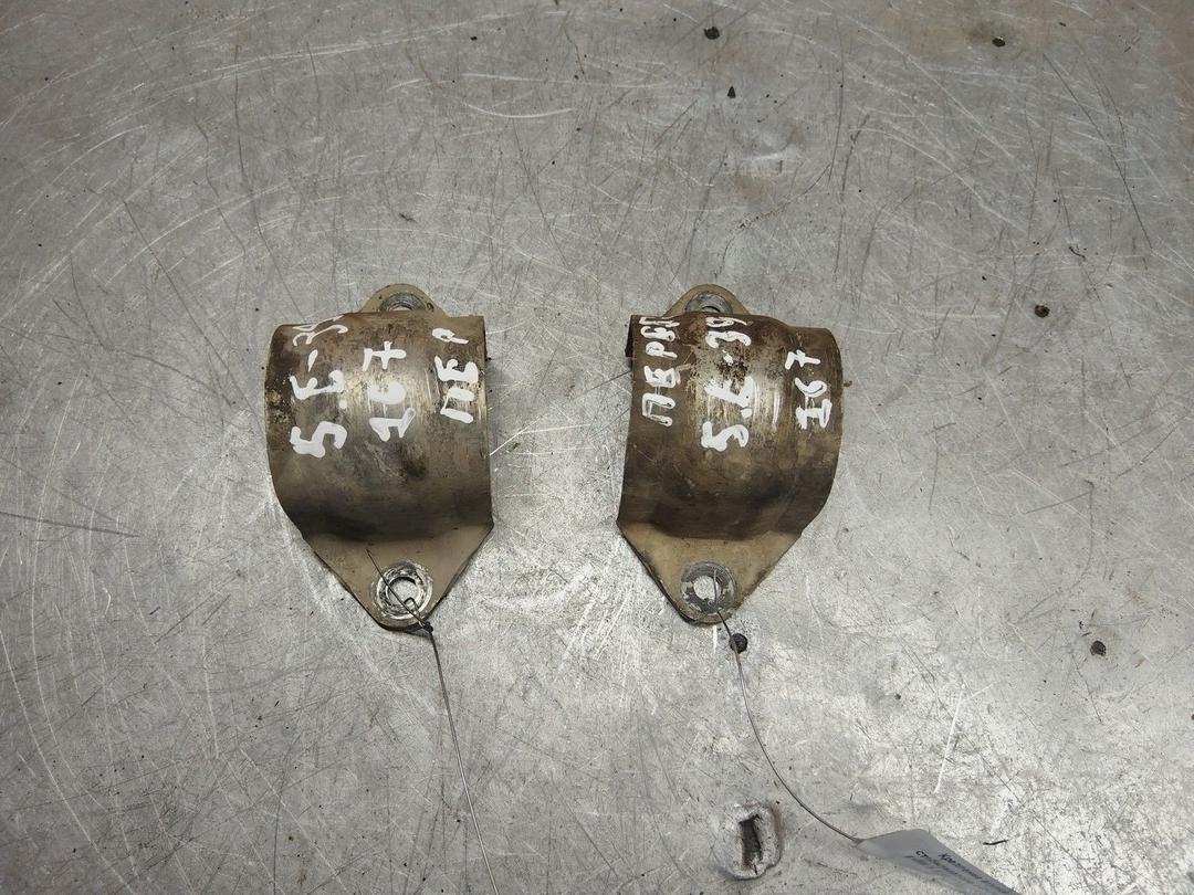 Крепление втулки стабилизатора LG12V8 BMW 5 E39 - Фото 2