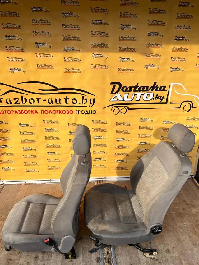 Сиденье переднее 0YM54M Audi A4