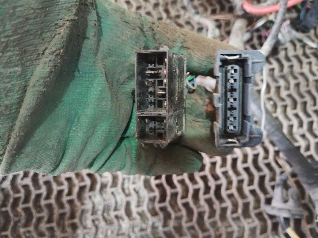 Проводка CQMAG0 Audi 80 купить