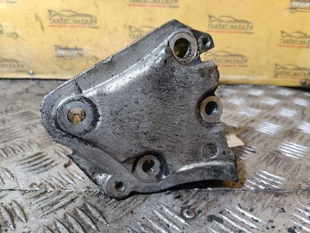 Кронштейн двигателя ZQUN7C Peugeot 406 - Фото 6