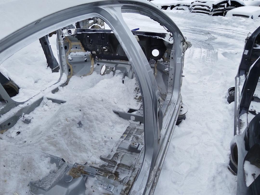 Стойка кузовная центральная правая O6N8H6 Ford Mondeo купить в магазине запчастей бу