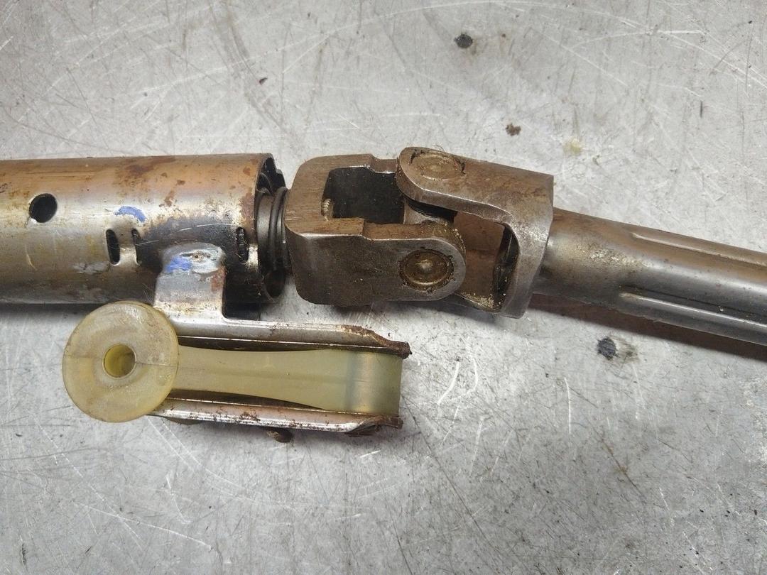 Рулевой карданчик L34TTV Volkswagen Golf купить с доставкой