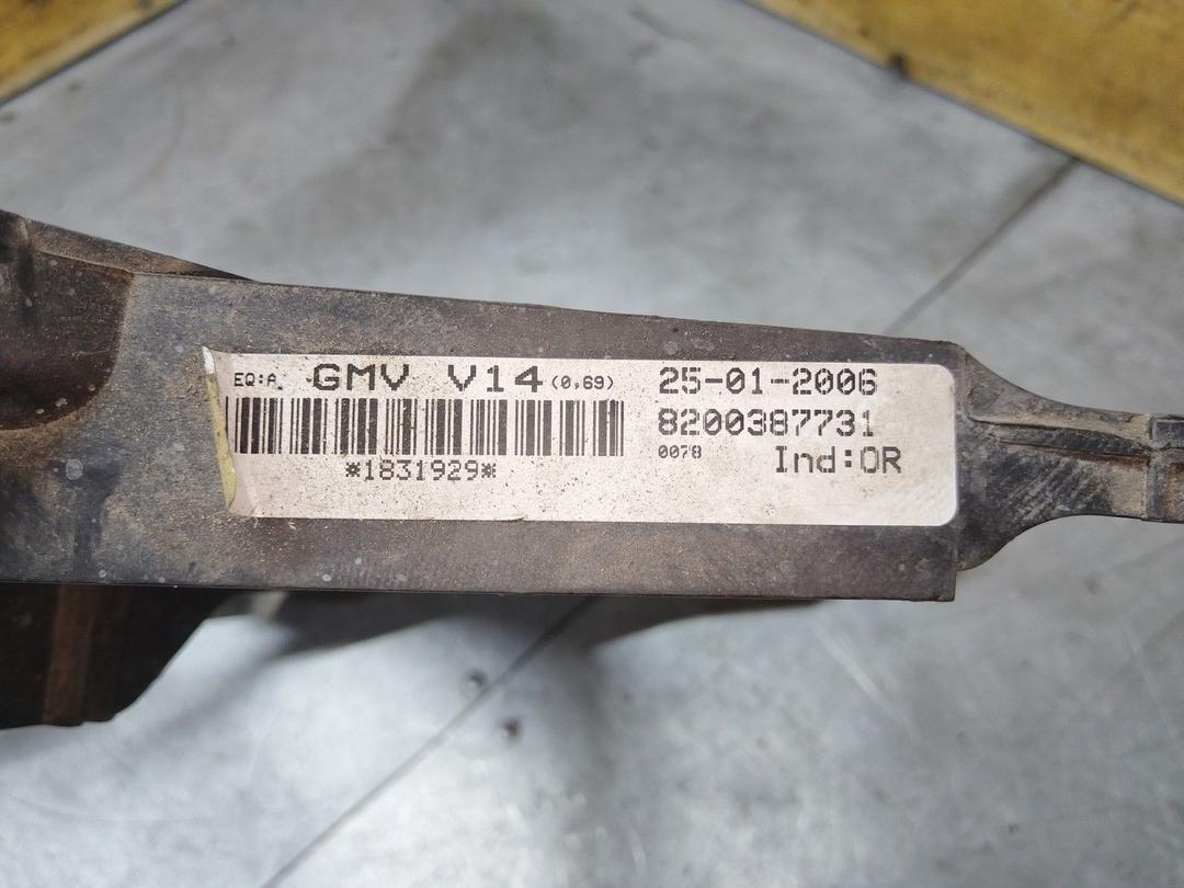 Диффузор вентилятора 0TCYT8 Renault Espace купить с доставкой