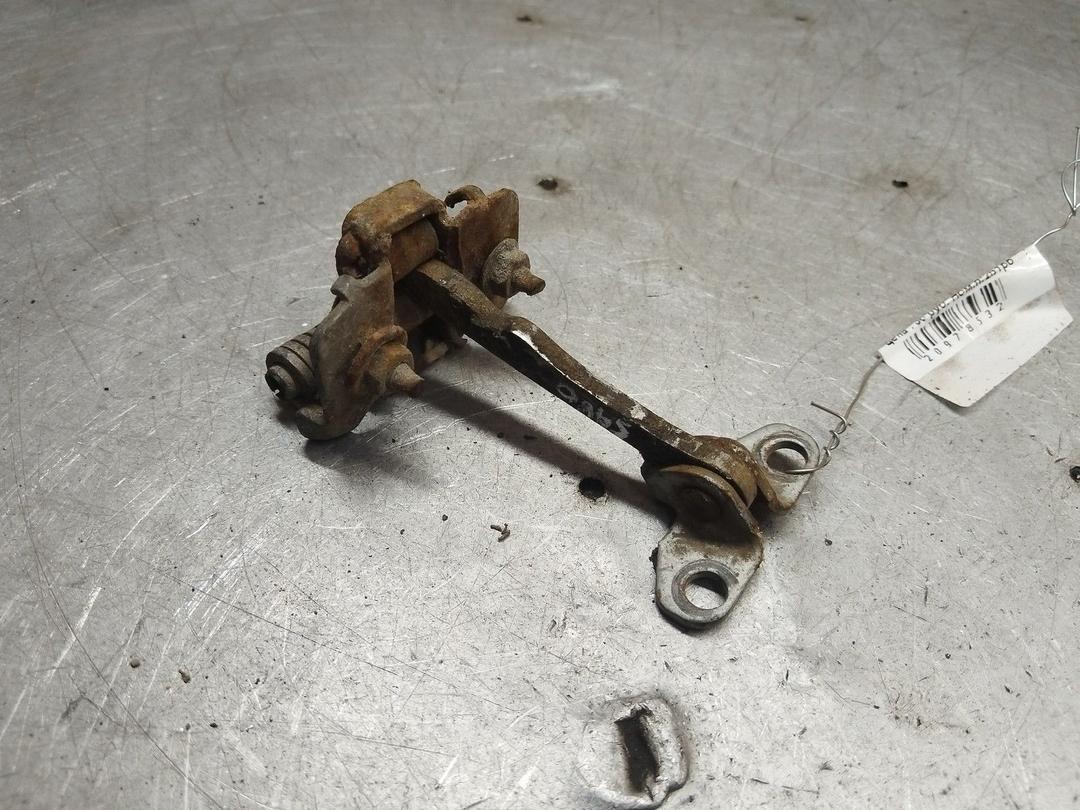 Ограничитель открывания двери передней M7L0G3 Citroen Saxo