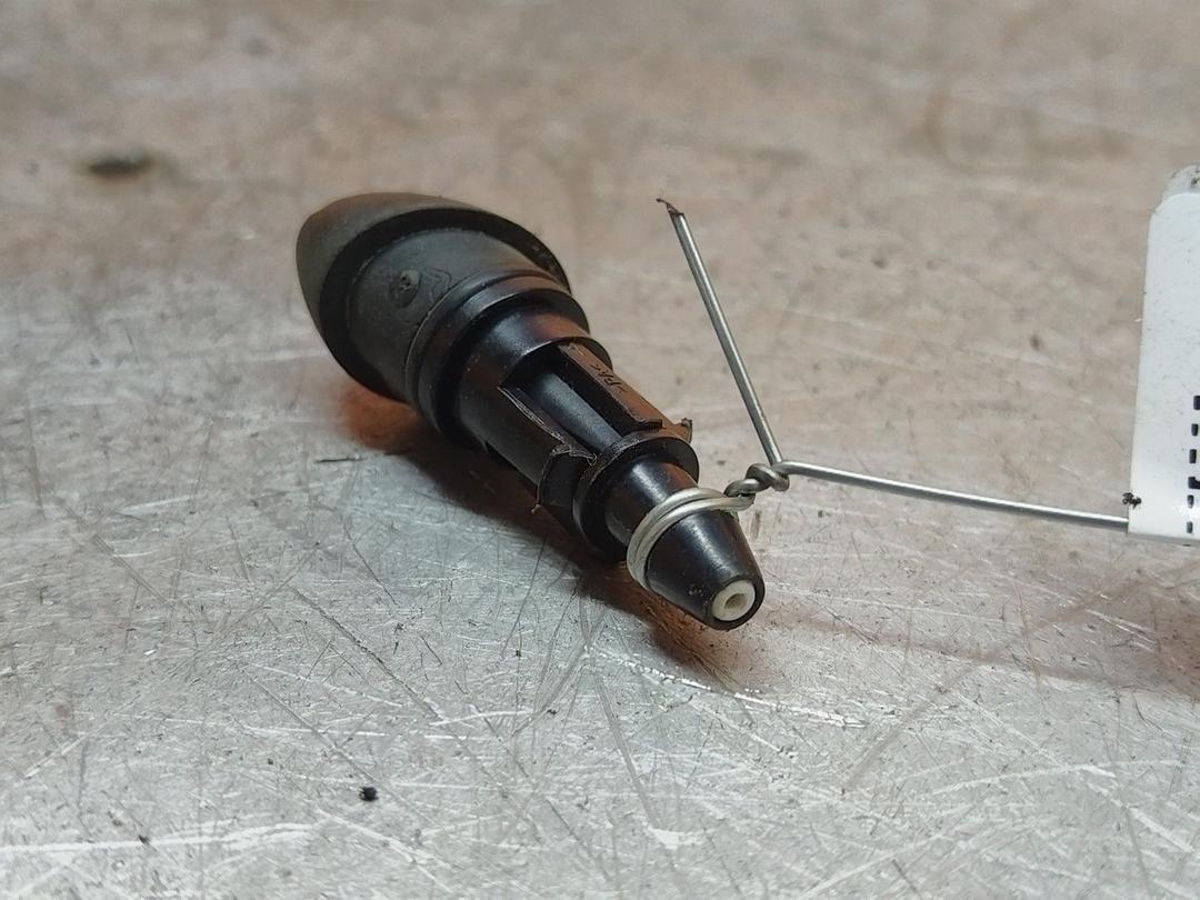 Форсунка омывателя заднего стекла I2ZLY2 Renault Espace купить