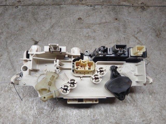 Блок управления печки/климат-контроля 7H399J Toyota Yaris Verso - Фото 3