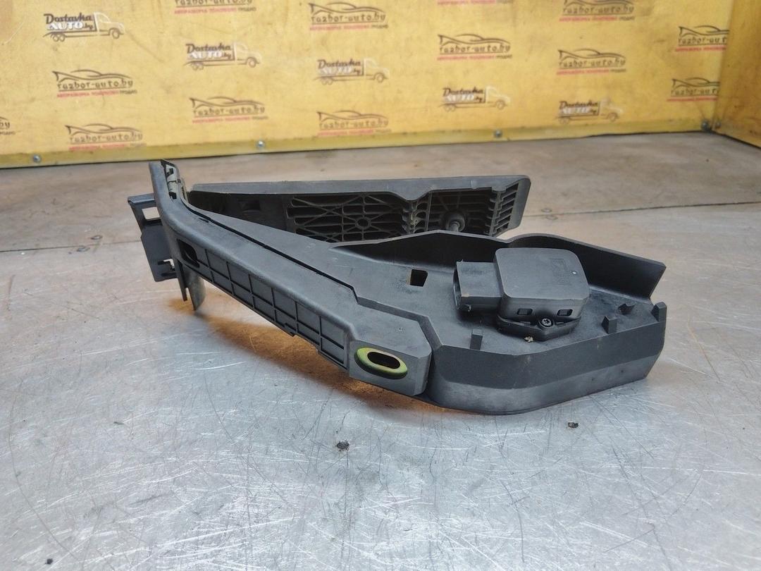 Педаль газа J200FW BMW 5 E39 купить на авторазборке